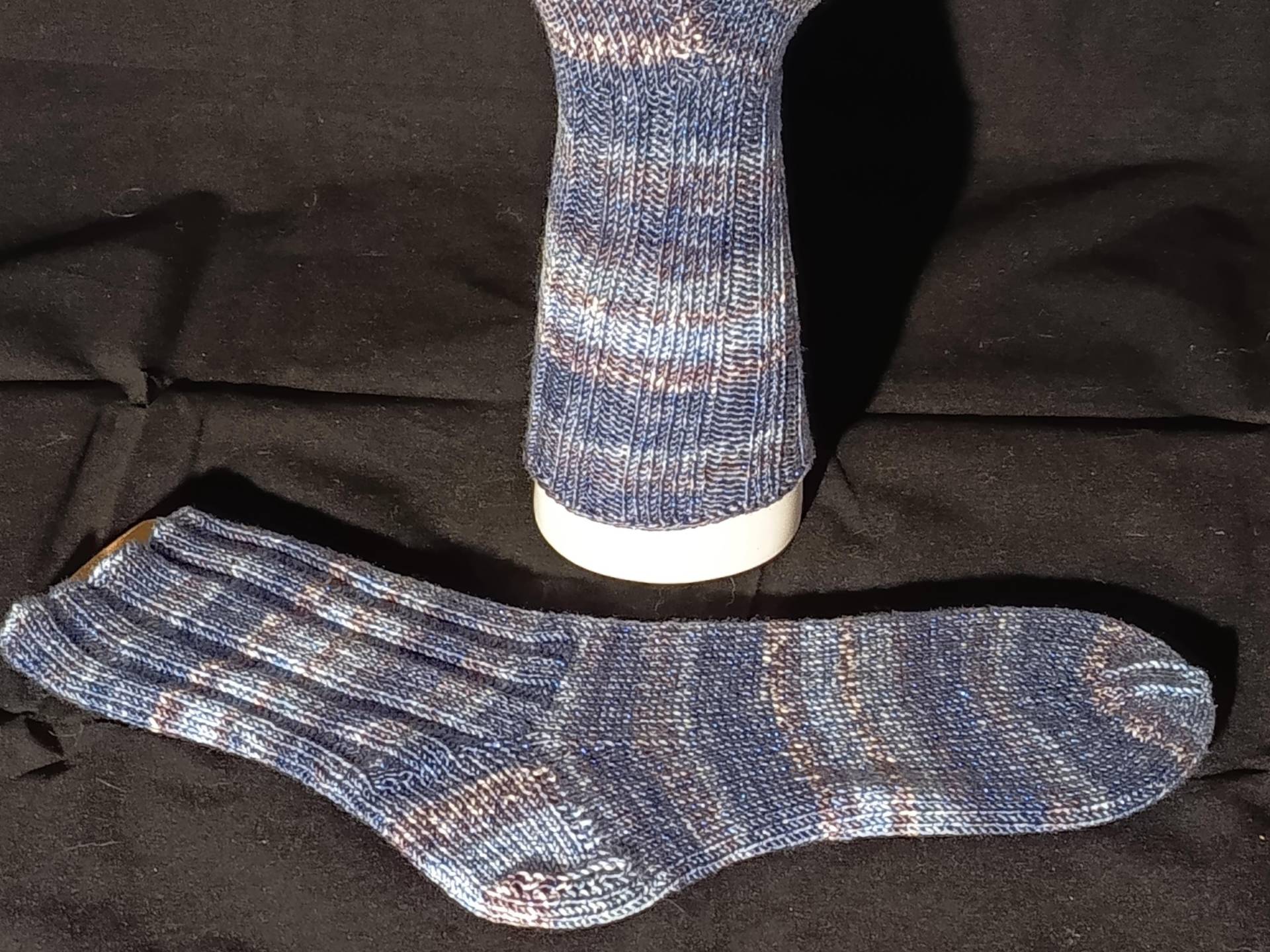 Socken in Gr. 38/39, Wollallergiker Mit Glitzer Effekt, Handgestrickt, Selbstgestrickte Strümpfe, Für Damen, Herren, Unisex von hantgetat