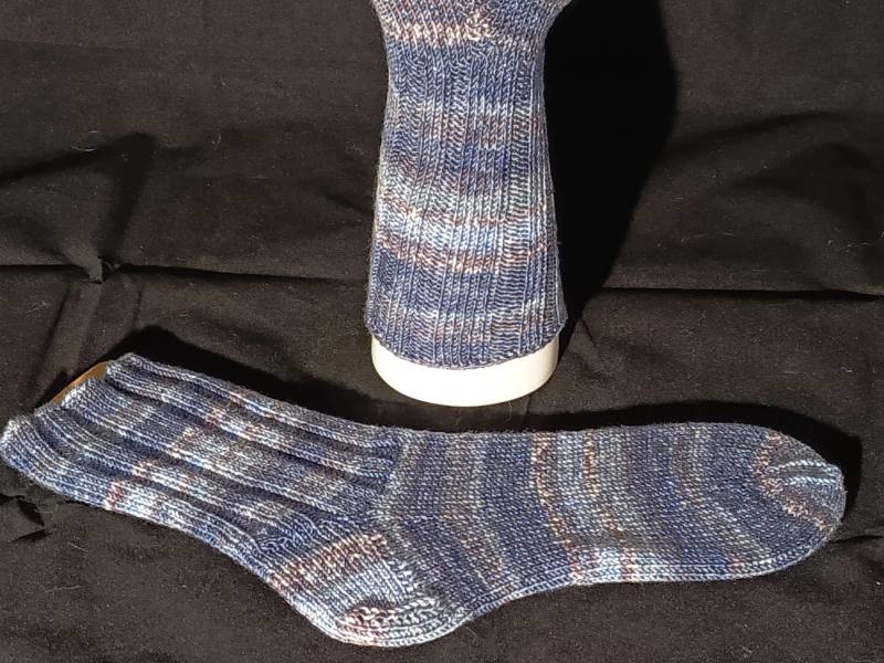 Socken in Gr. 38/39, Wollallergiker Mit Glitzer Effekt, Handgestrickt, Selbstgestrickte Strümpfe, Für Damen, Herren, Unisex von hantgetat