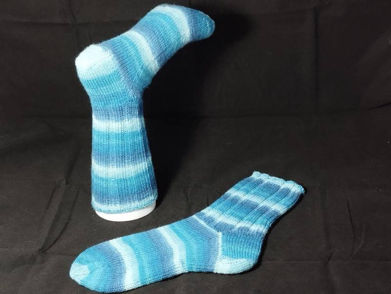 Wollsocken in Gr. 38/39, Handgestrickt, Selbstgestrickte Strümpfe, Exrafeine Merinowolle, Socken Für Damen, Herren, Unisex von hantgetat