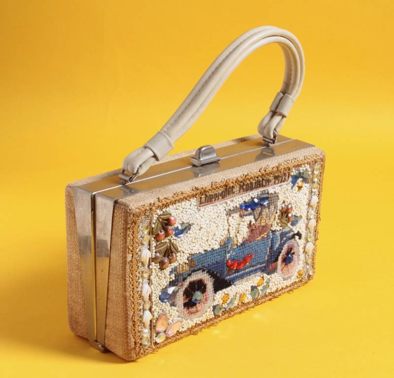 1950Er Jahre Gobelin-Tasche Vintage Car Design, Perlen & Pailletten 1950Er Jahre Gobelin-Tasche Vintage Car Design, Perlen & Pailletten von happydollvintage