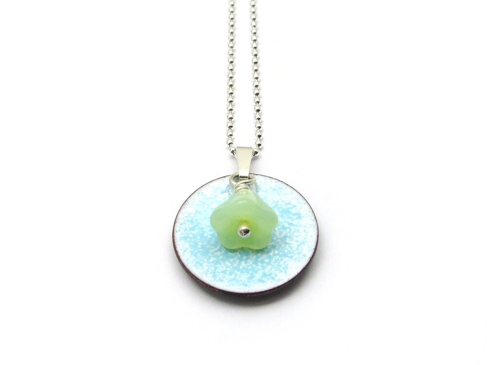 Kleine Blume Halskette - Blauer Emaille Anhänger Mit Minze Grüner Auf Feiner 925 Silber Kette Kleine Blume Halskette - Blauer Emaille Anhänger Mit Minze Grüner Auf Feiner 925 Silber Kette von happyment