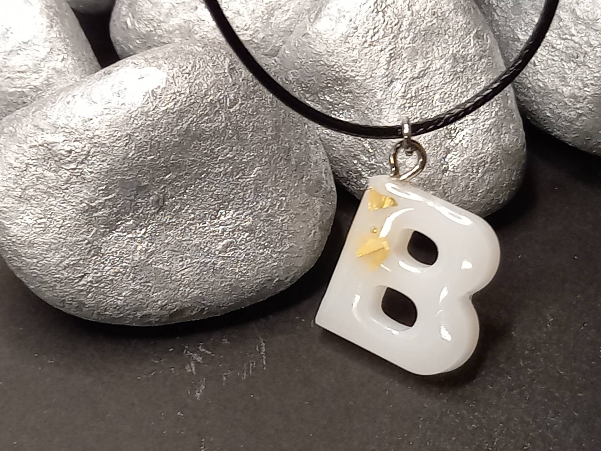 Buchstaben-Kette, Buchstabe, Geburtstag, Geschenk, Anhänger, Personalisiert Buchstaben-Kette, Buchstabe, Geburtstag, Geschenk, Anhänger, Personalisiert von ManiluShop