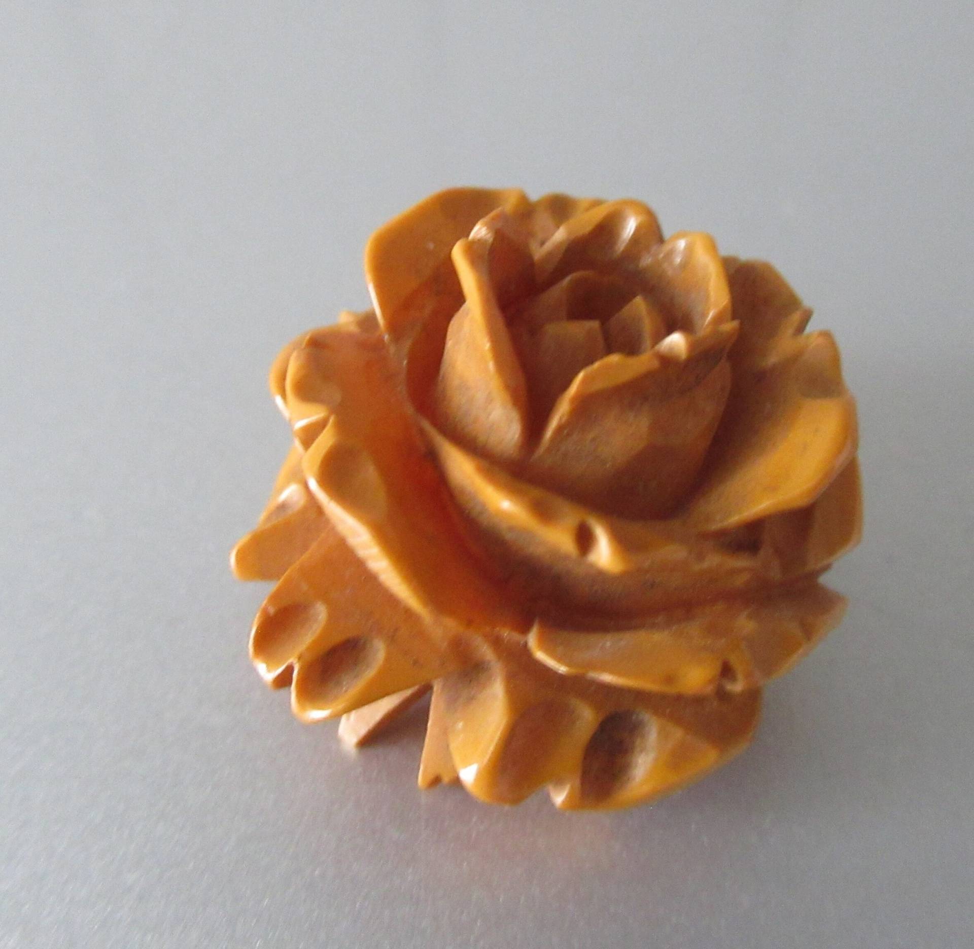 Vintage Bakelit Brosche Handgeschnitzte Rose 1940Er Jahre Blumen Geschenk Vintage Bakelit Brosche Handgeschnitzte Rose 1940Er Jahre Blumen Geschenk von hard2findstuff