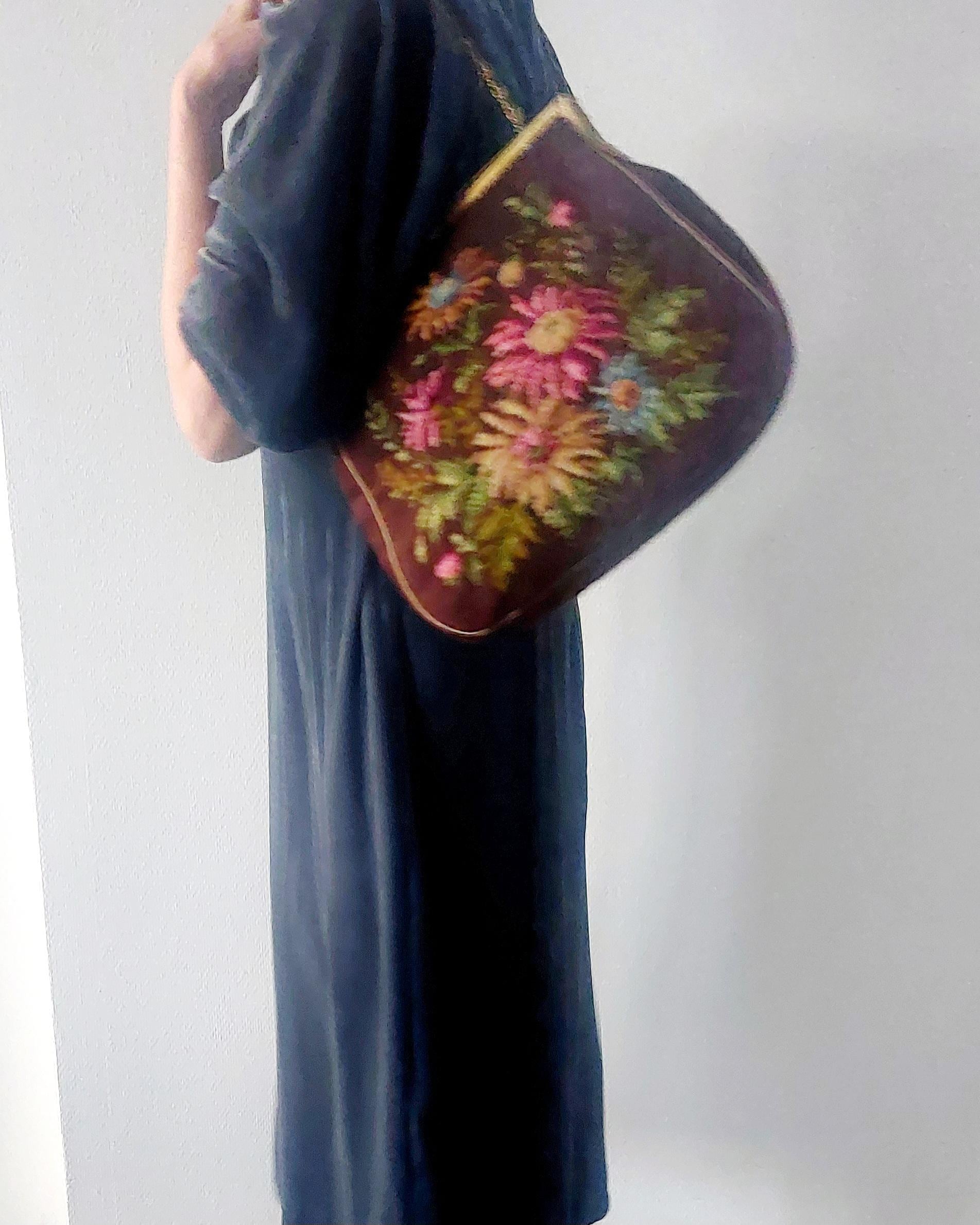 Vintage Große Nadeltasche Handtasche Braun Gobelin Schultertasche Messing Rahmen & Kette 1950Er Jahre Deutschland Florales Design von hard2findstuff