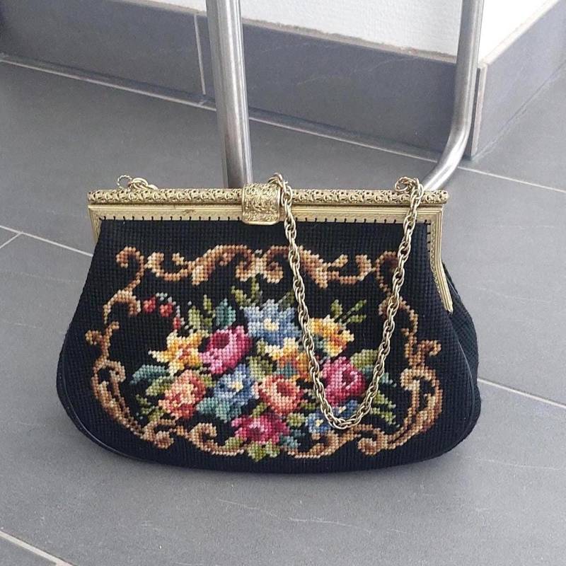 Vintage Nadelspitze Handtasche Schultertasche Petit Point Tasche Geldbörse Messing Kette Und Rahmen Geschenk von hard2findstuff