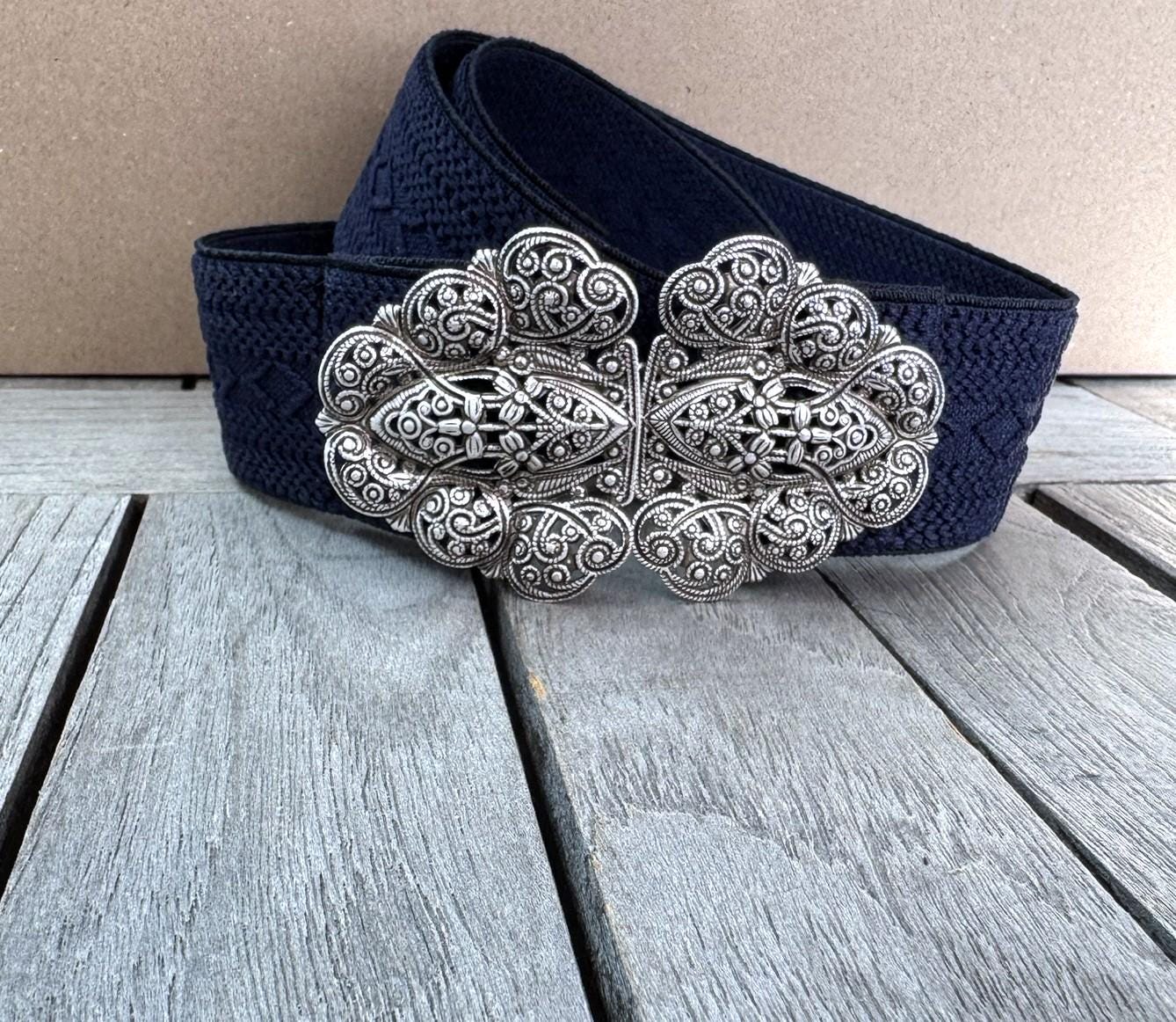 1 Stück Trachten Stretchgürtel 4 cm Dunkel Blau Mit Silber Farbener Großer Trachtenschliesse von hartmannknoepfe