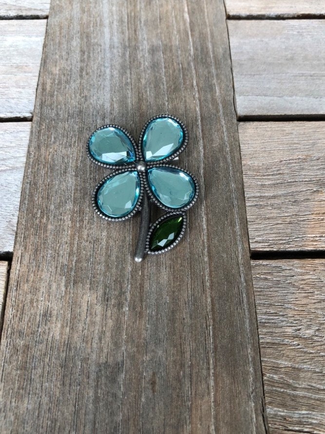 Brosche Anstecknadel Metall Blume Silber Antik Mit Hellblau | 1 Stück von hartmannknoepfe