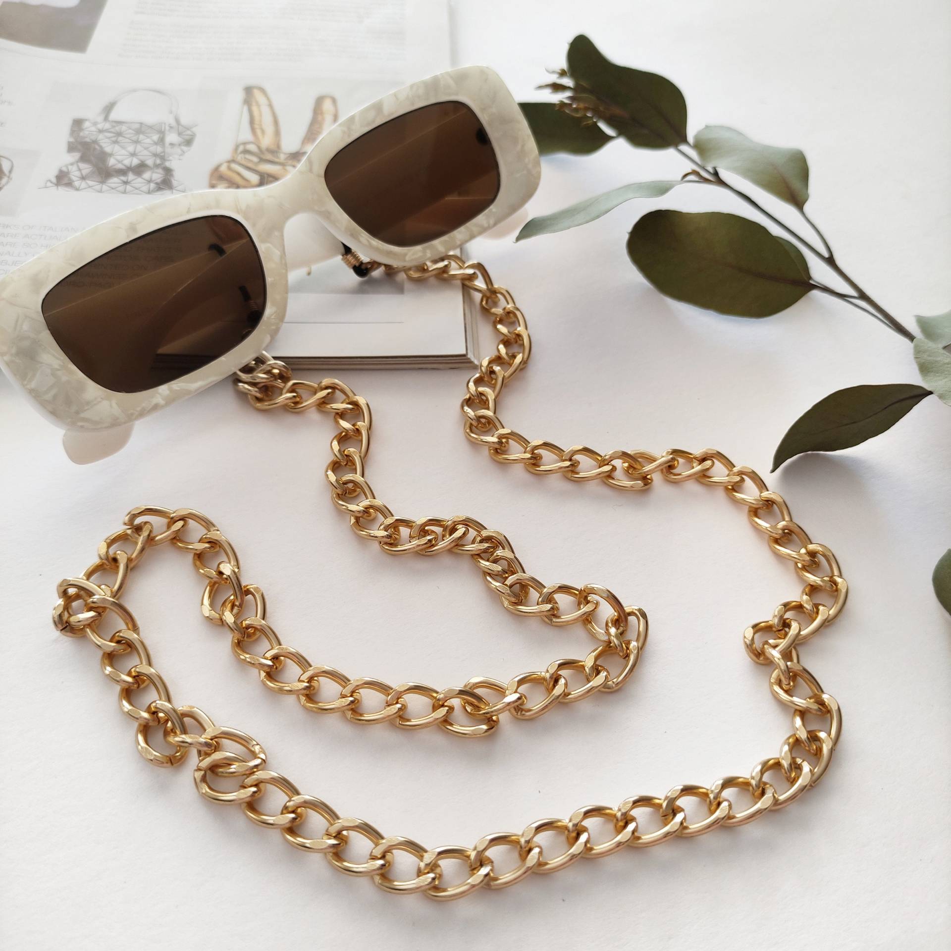 Christy Sonnenbrillen Kette Christy Sonnenbrillen Kette von hautepeachofficial