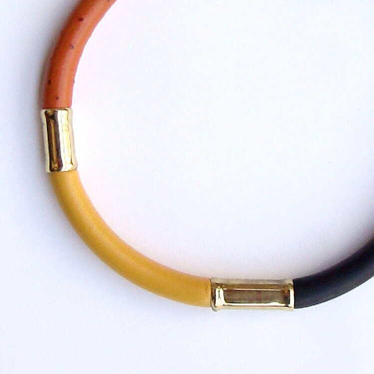 Drago Ii - Einzigartiges Schmuck Accesoire Halskette Im Afrikanisch-Ethnostyle Aus Messing Und Leder von havanaflamingo