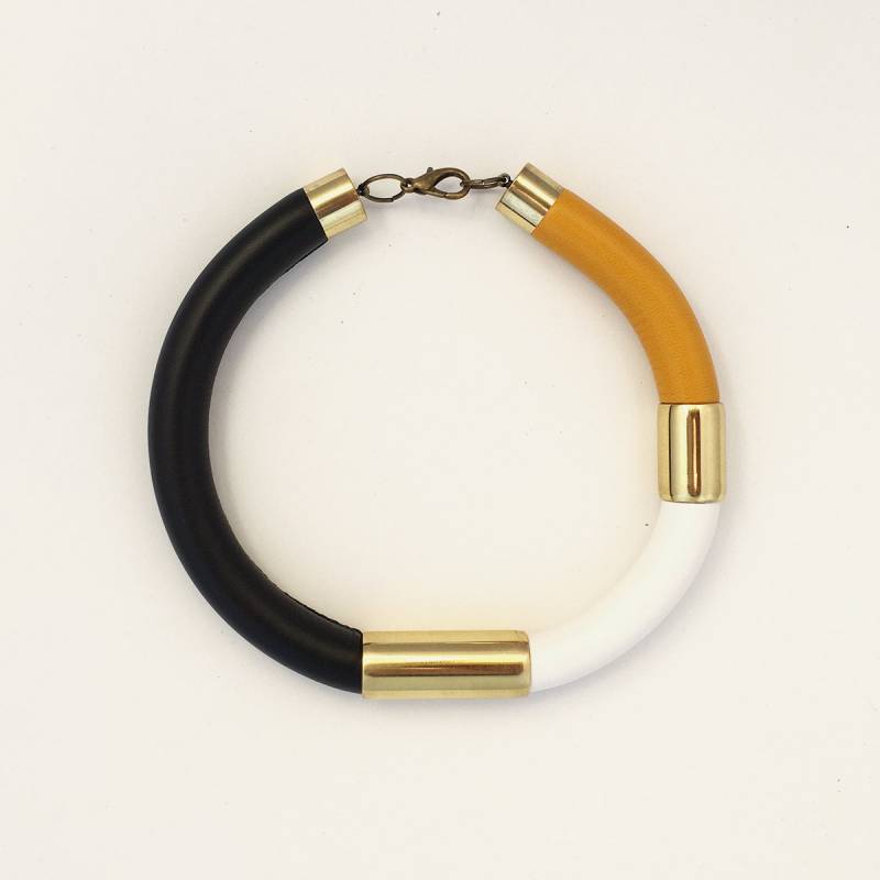 Drago Ii - Einzigartiges Schmuck Accesoire Halskette Im Afrikanisch-Ethnostyle Aus Messing Und Leder von havanaflamingo