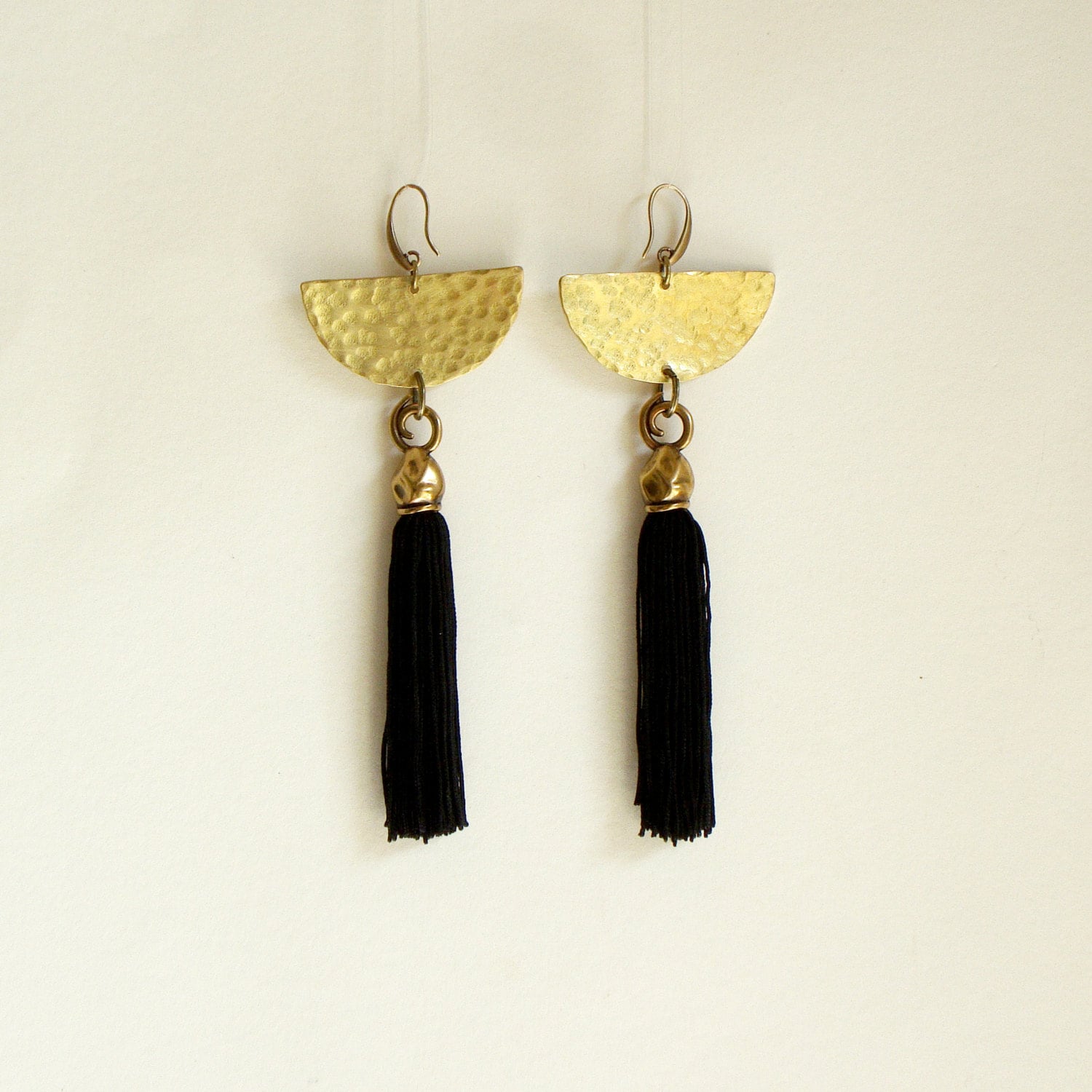 Troddel-Ohrringe Jewelry -Tassel -statement Ohrringe -Boho - Schwarz-Ohrringe Handgemachte Dangle von havanaflamingo