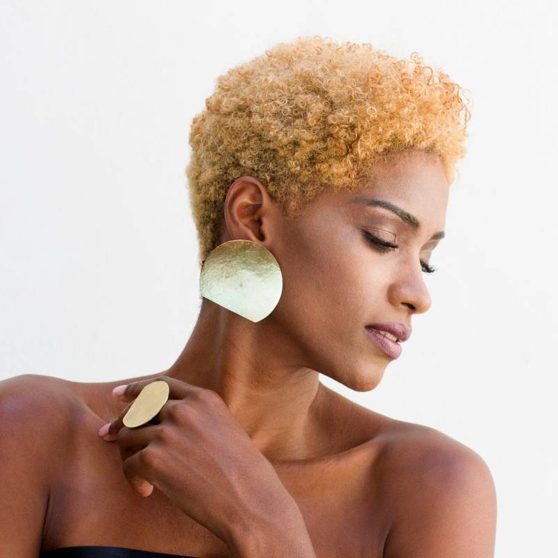 Goldenes Messing Schmuck Set Halbmond Ohrringe, Ring & Armband Mit Schwarzem Krokodillederband von havanaflamingo