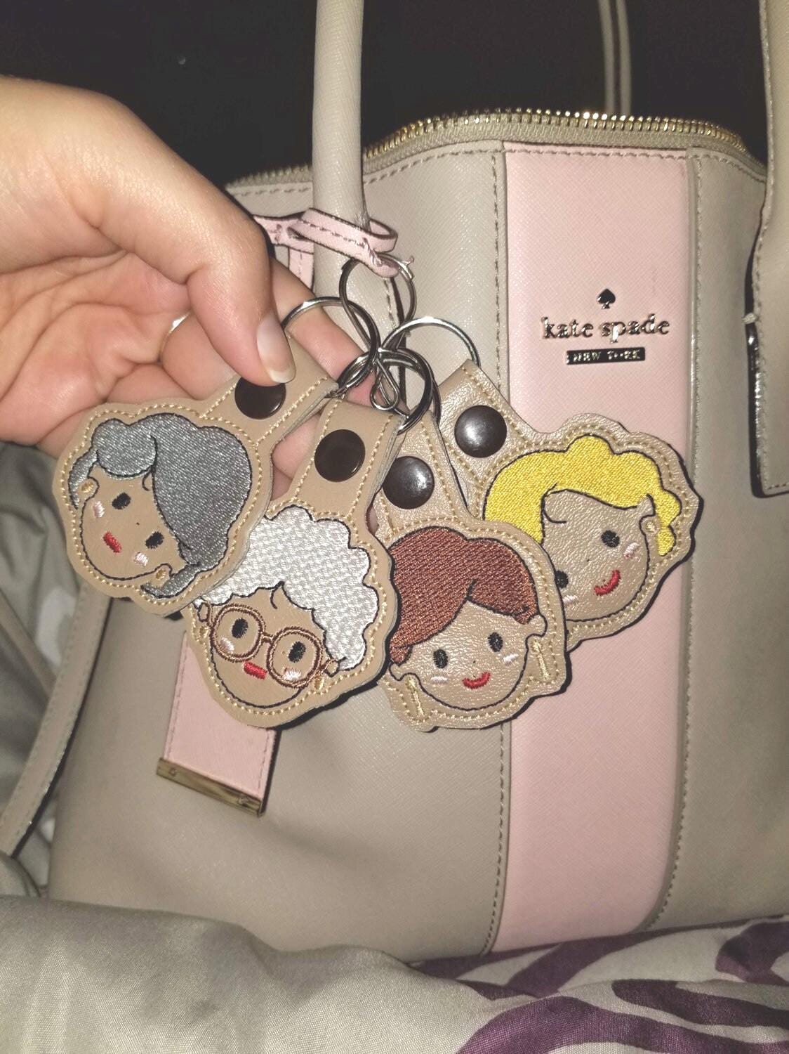 Goldene Mädchen-Schlüsselanhänger von hazeljaneinspired