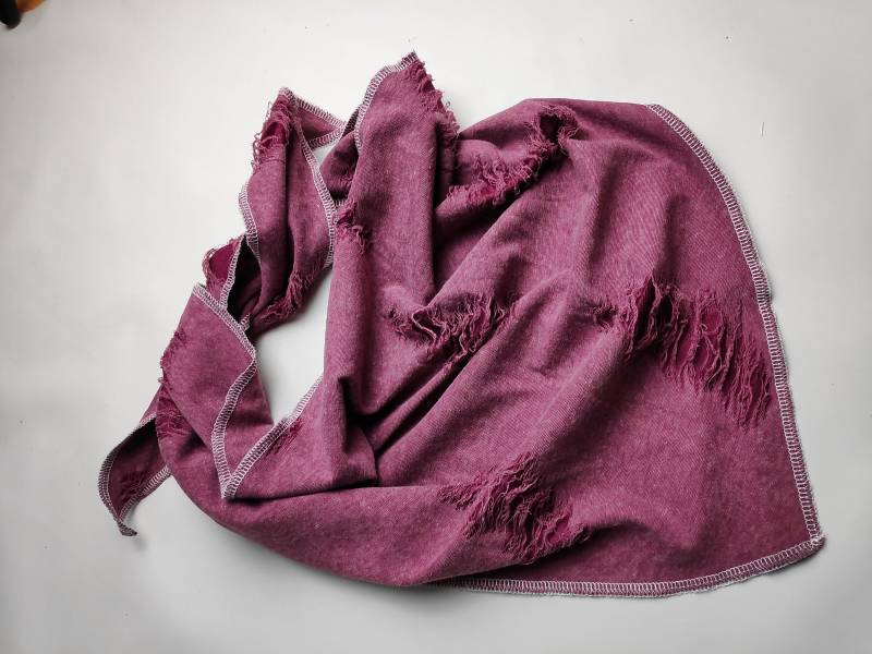 Halstuch, Weinroter Destroyed Jersey, Doppellagig Handmade 3 Größen von hcotec