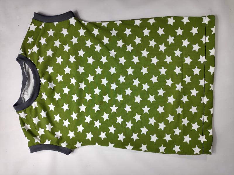 T-Shirt Khaki Weiße Sterne 74-158 Graue Bündchen von hcotec