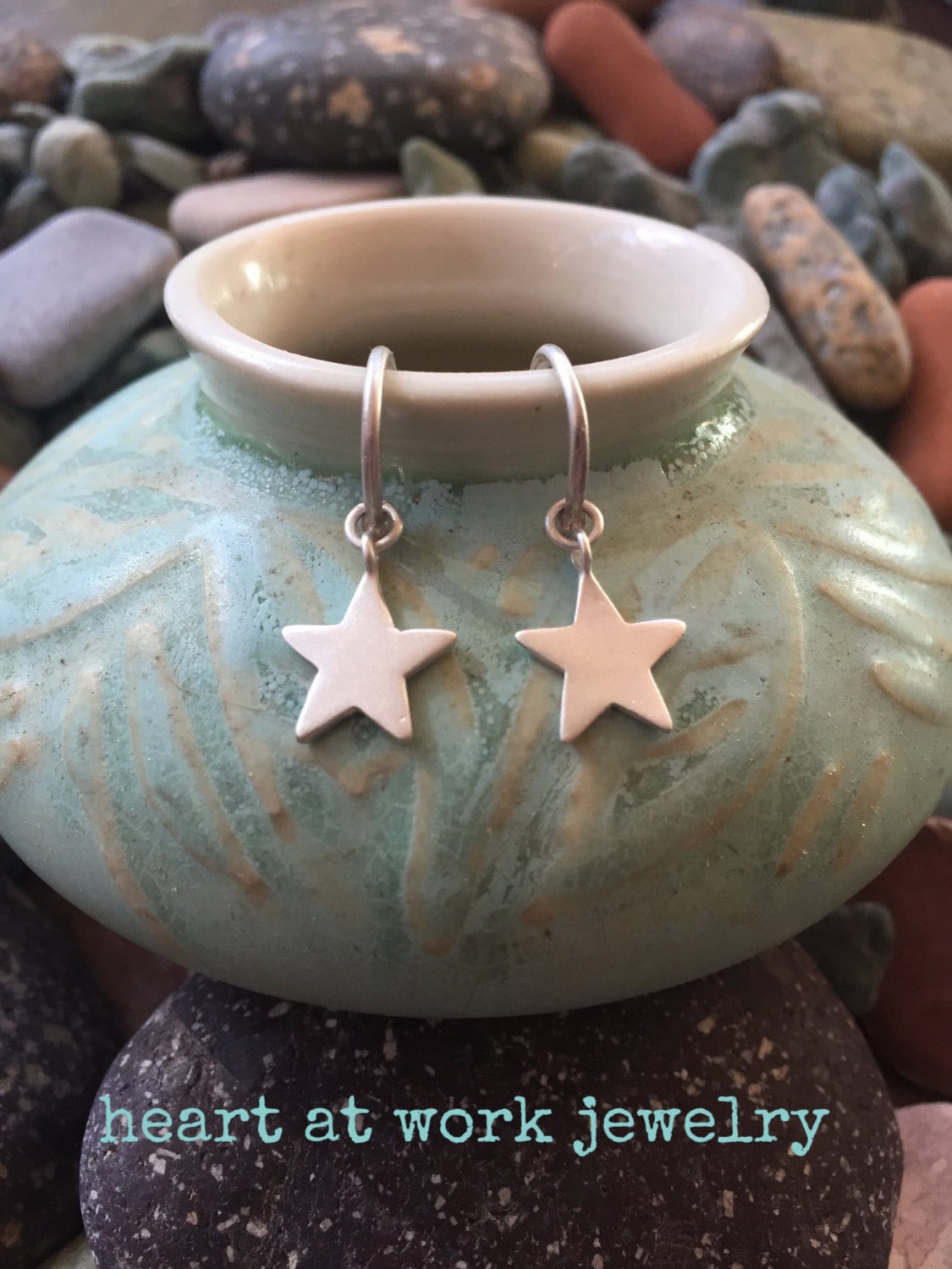 Einfache Sterne Ohrringe, Stern Sterling Silber, 3/4 Creolen Mit Pfosten, Hand Cut, Handwerker Gemacht Einfache Sterne Ohrringe, Stern Sterling Silber, 3/4 Creolen Mit Pfosten, Hand Cut, Handwerker Gemacht von heartatworkjewelry