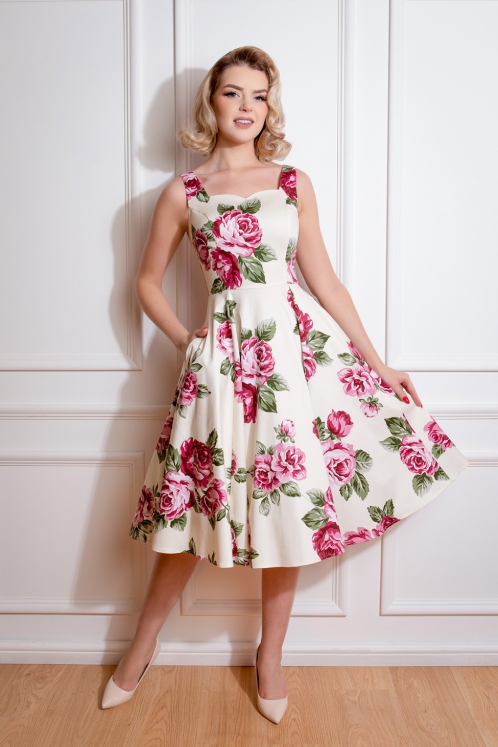 Frances Floral Swing Kleid in Creme von hearts & roses