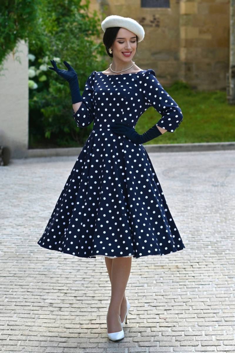 Polka Charm Swingkleid in Marineblau Polka Charm Swingkleid in Marineblau von hearts & roses