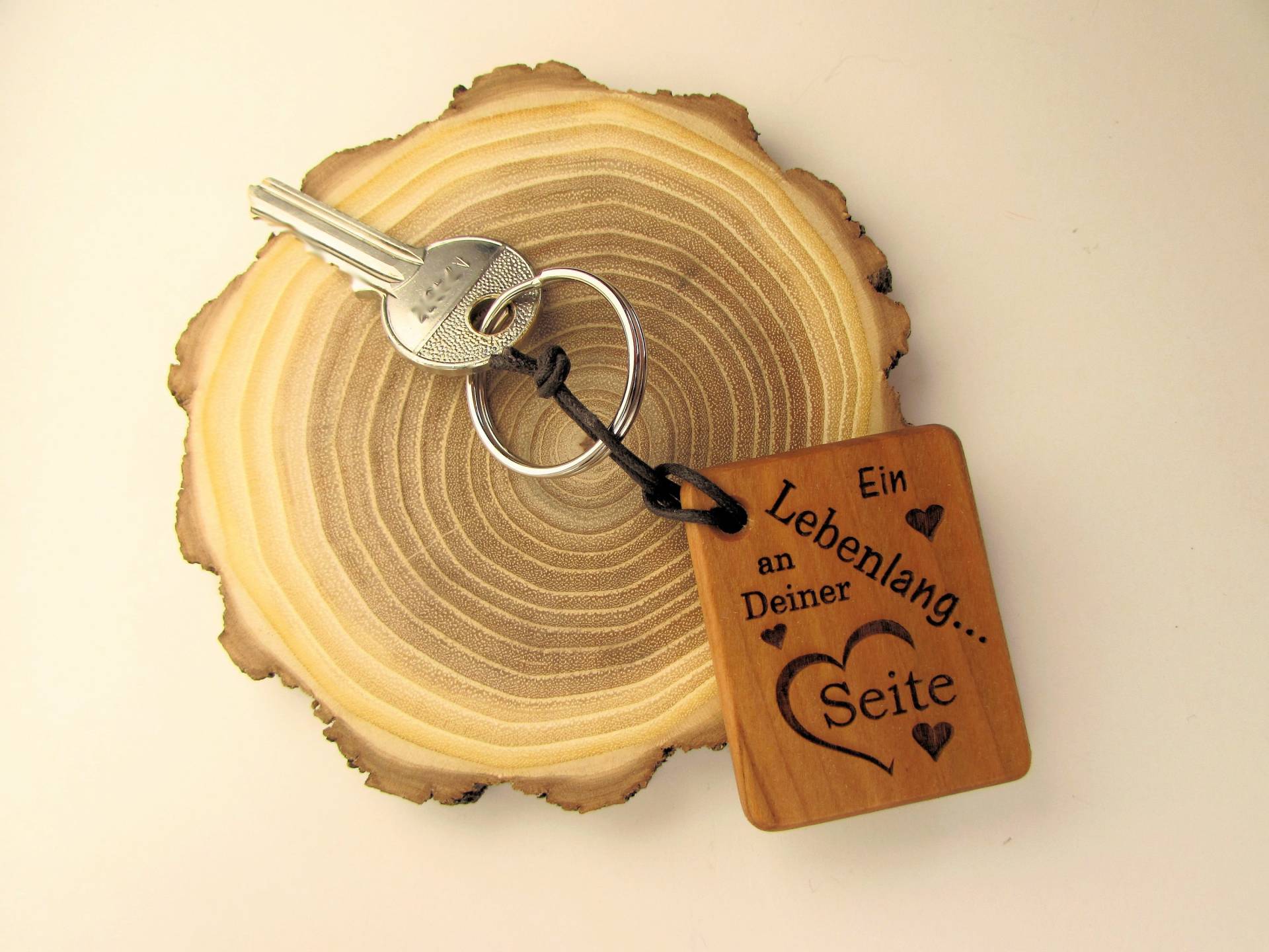 Holz Schlüsselhänger, Ein Lebenlang An Deiner Seite, Valentinstag Holz Schlüsselhänger, Ein Lebenlang An Deiner Seite, Valentinstag von hebraHolzGeschenke