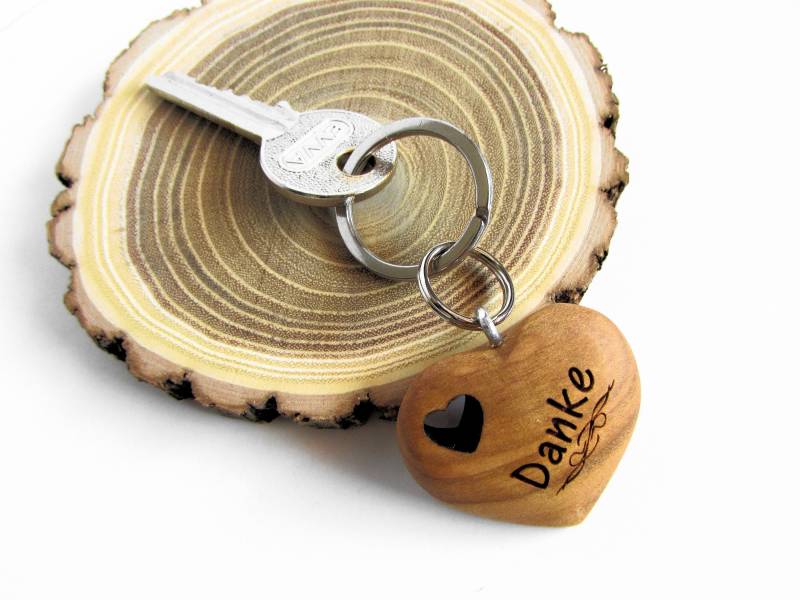 Schlüsselanhänger Herz Holz | Danke Taschenhänger Schlüsselanhänger Herz Holz | Danke Taschenhänger von hebraHolzGeschenke