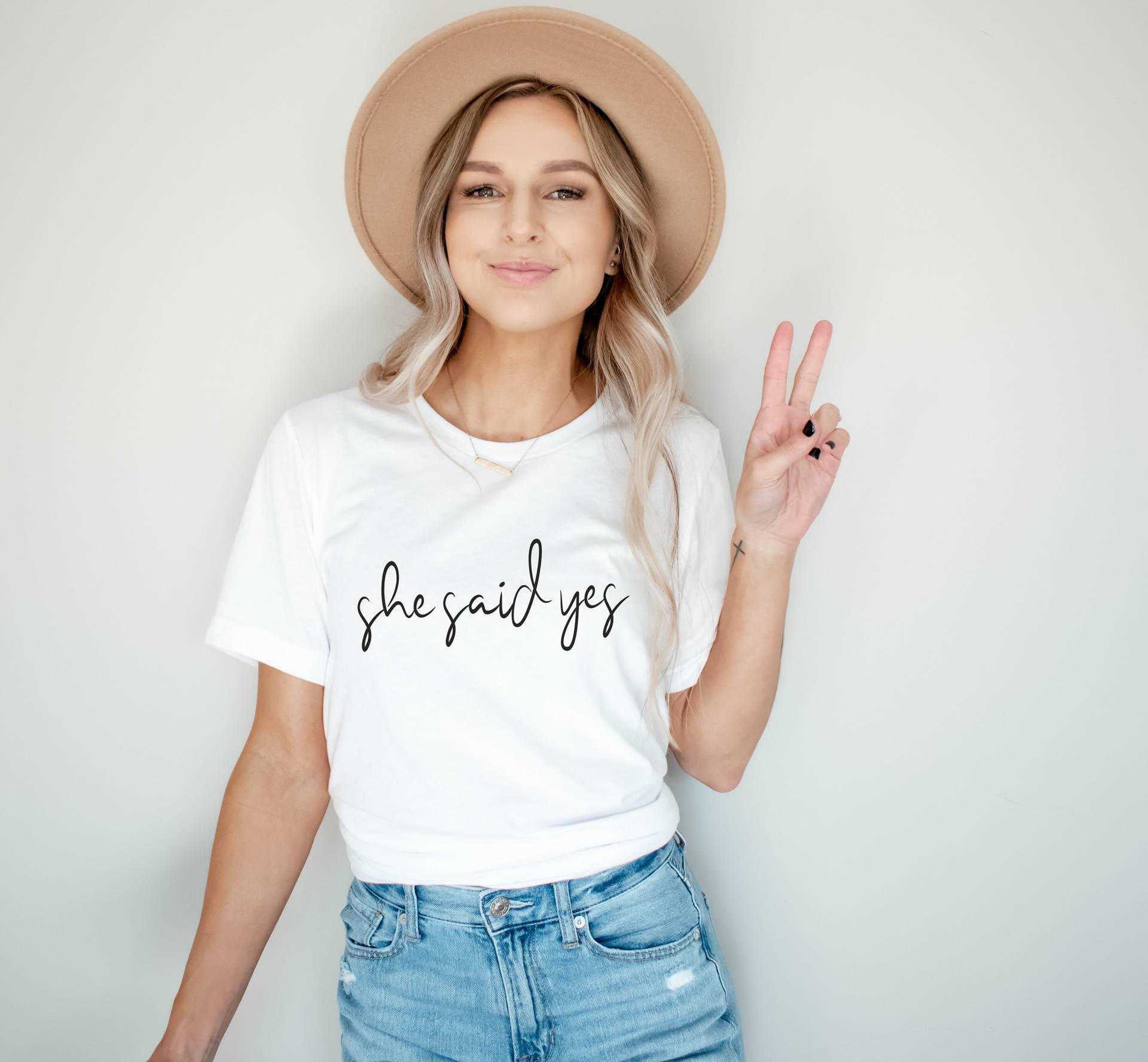 Jga Und Braut Shirt "She Said Yes" Für Den Perfekten Junggesellinnenabschied Jga Und Braut Shirt "She Said Yes" Für Den Perfekten Junggesellinnenabschied von heibreeze