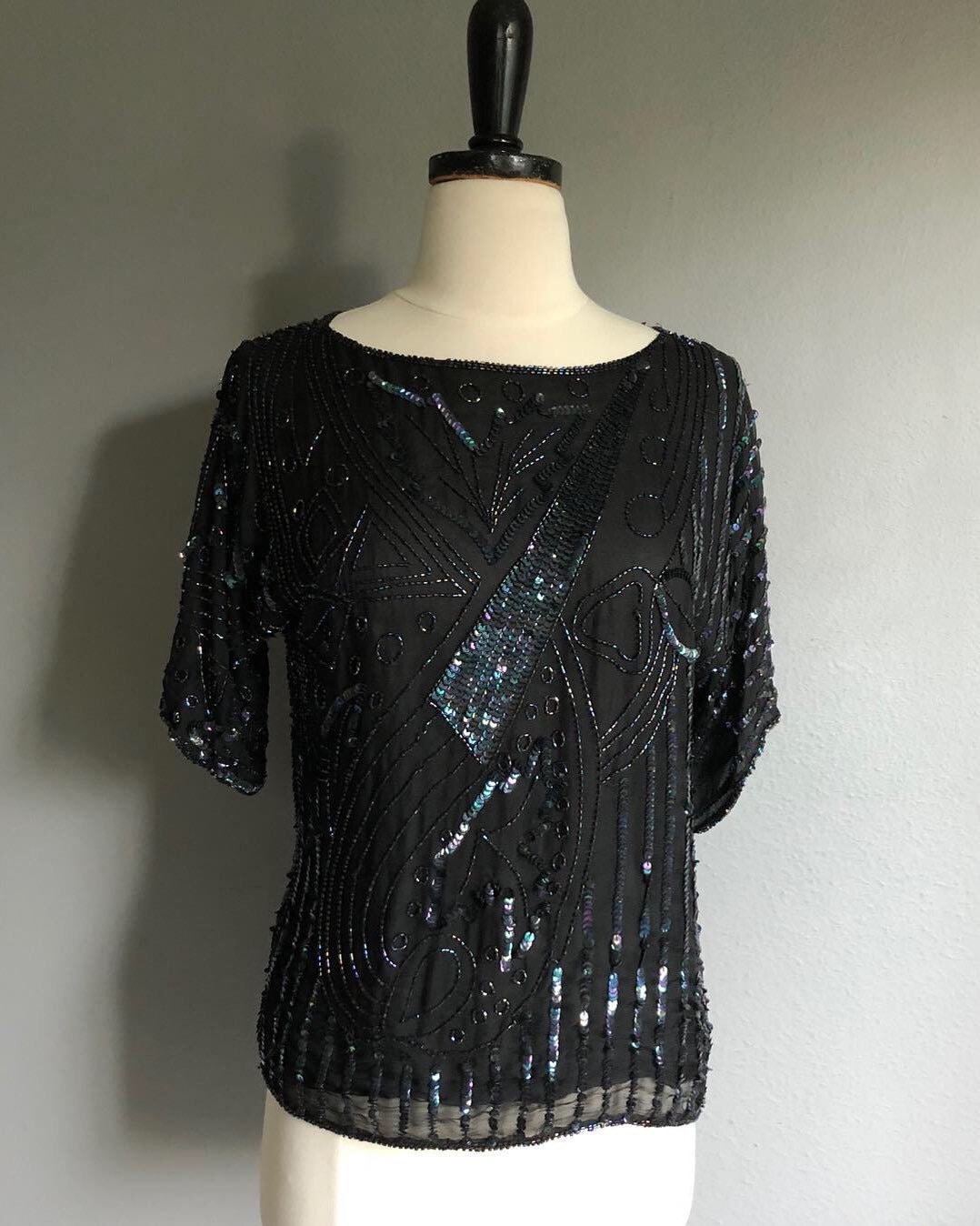 Seide Sequin Slouchy Schwarze Bluse | xs-S Seide Sequin Slouchy Schwarze Bluse | xs-S von heightofvintage