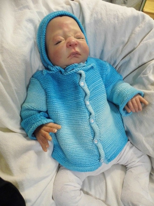 Handgestrickte Frühchengarnitur Gr. 46/50 von heikeskramkiste