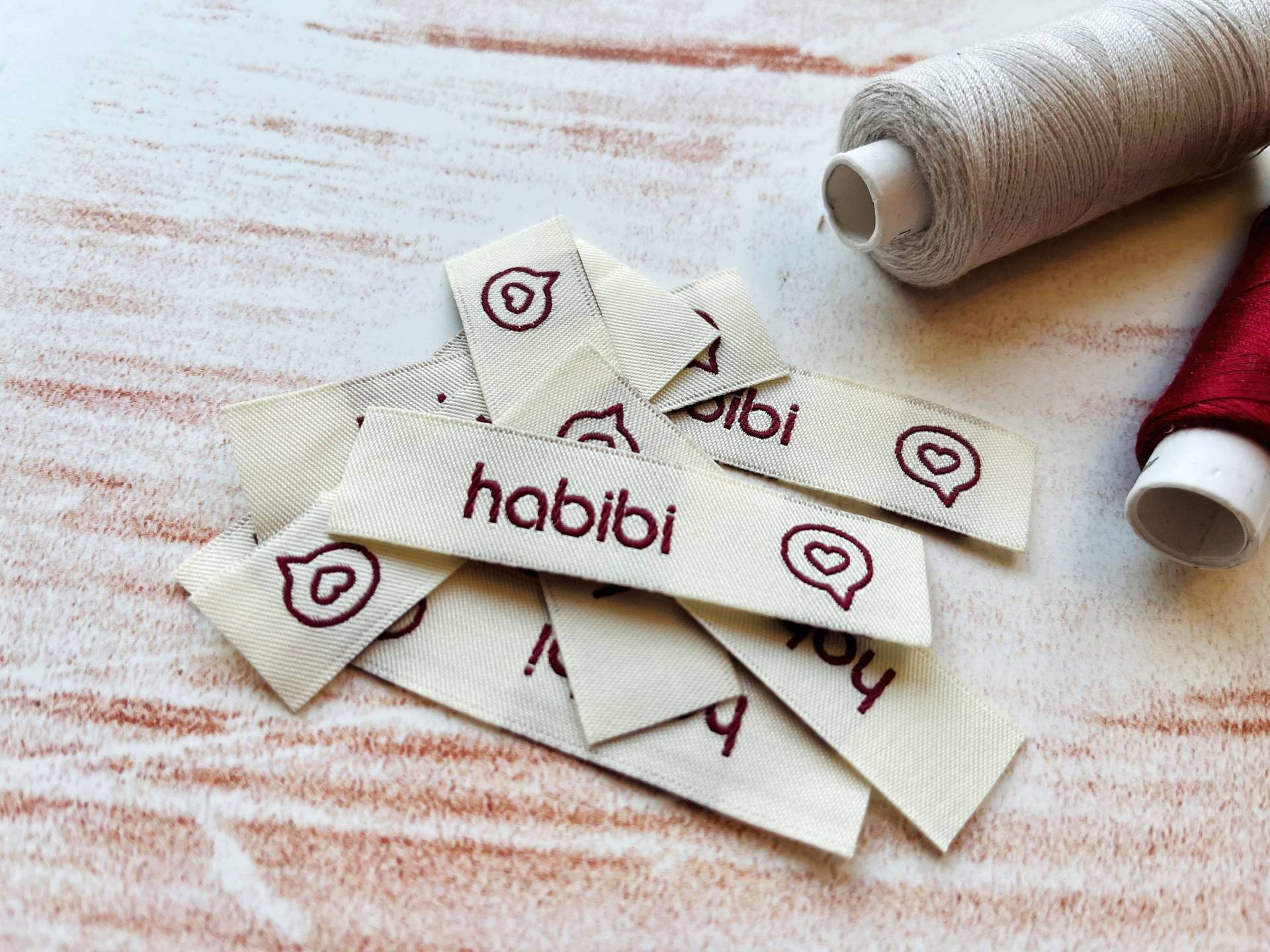 Label "Habibi" Mit Herz, Webetiketten Zum Aufnähen Label "Habibi" Mit Herz, Webetiketten Zum Aufnähen von heiterbiswolkigLabel