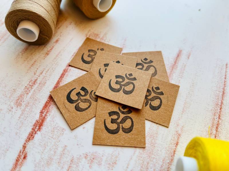 Label Om Aus Snappap Zum Aufnähen, Yoga von heiterbiswolkigLabel