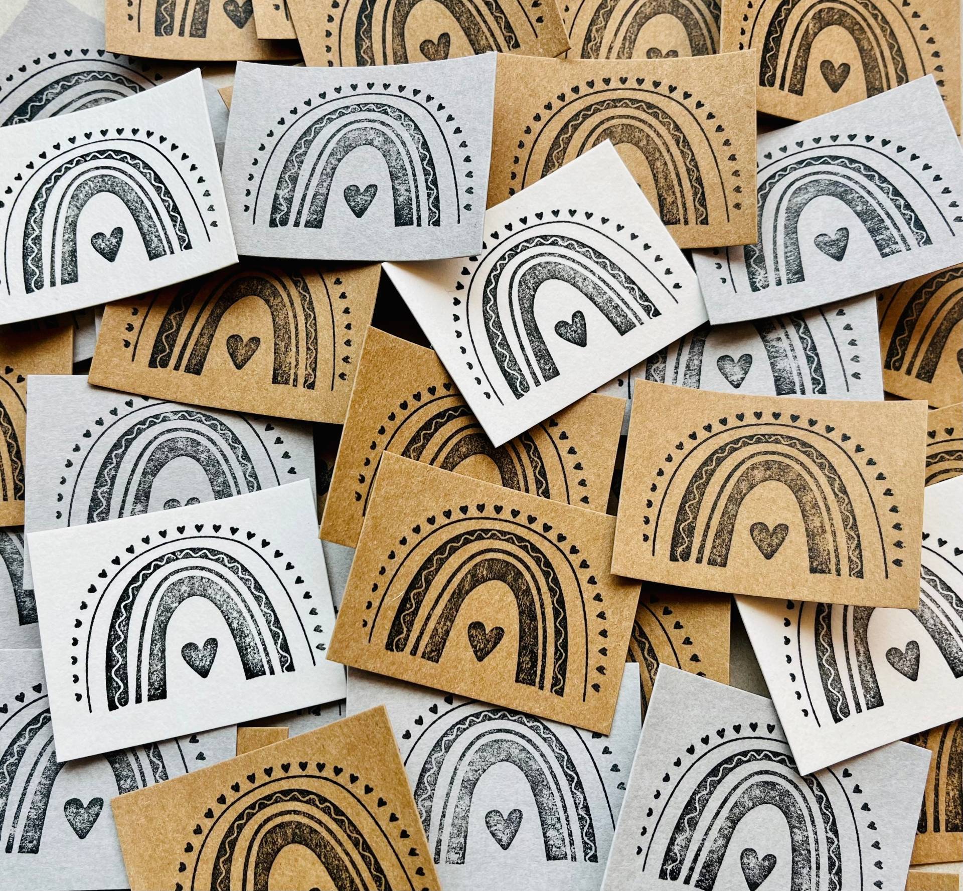 Label Regenbogen Mit Herz Aus Snappap Zum Aufnähen Label Regenbogen Mit Herz Aus Snappap Zum Aufnähen von heiterbiswolkigLabel