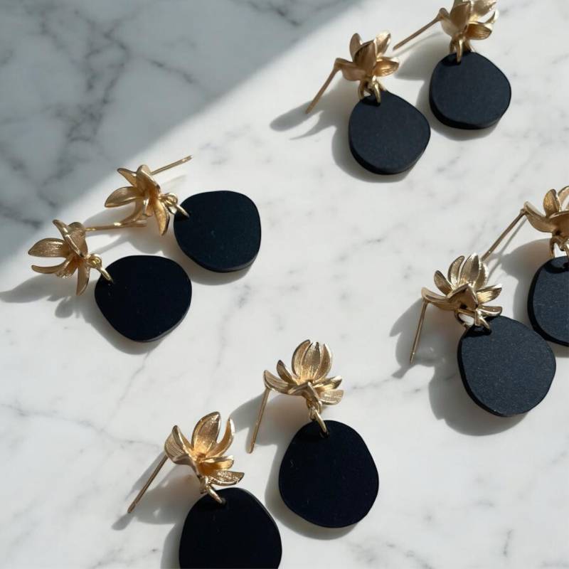 Ohrring »Florentine« | Allergikerfreundlich Edelstahl Vergoldet Schwarzes Acryl Leichte Statement-Ohrringe Schmuck Geschenk von hejmamie