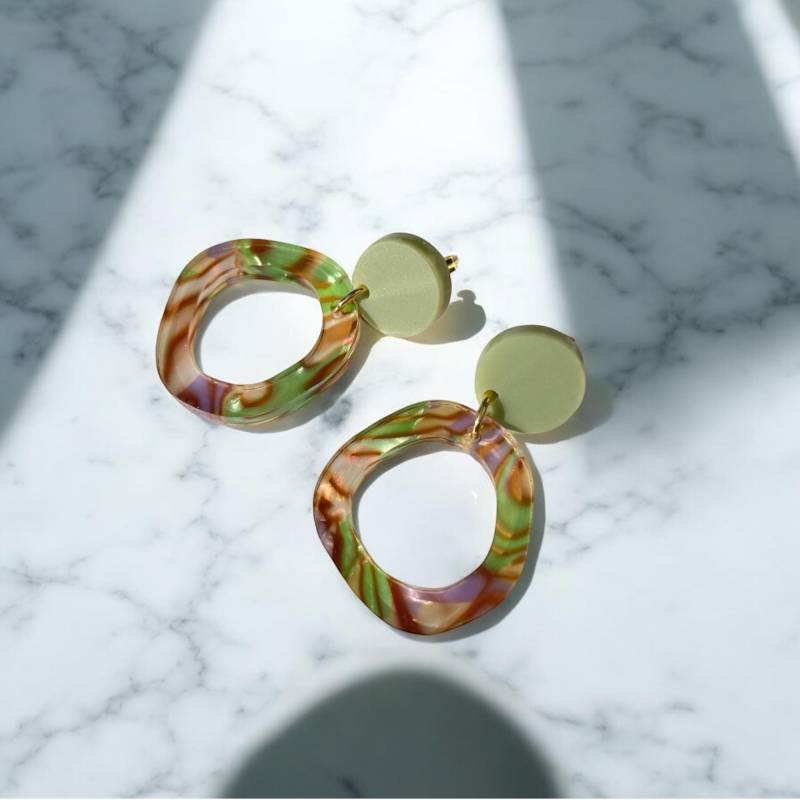 Ohrring »Frida« | Allergikerfreundlich Edelstahl Vergoldet Olivefarbenes Acryl Acetat Leichte Statementohrringe Schmuck Geschenk von hejmamie