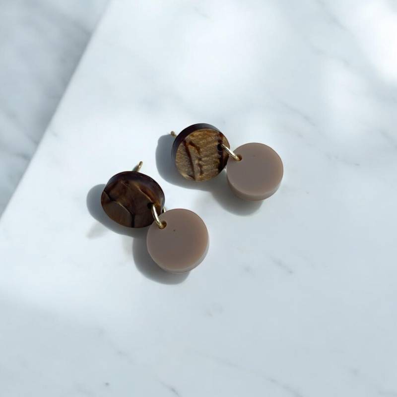 Ohrring »Lotta« | Allergikerfreundlich Braun Marmoriert Und Transparentes Acryl Leichte Statement-Ohrringe Gravur Geschenk von hejmamie