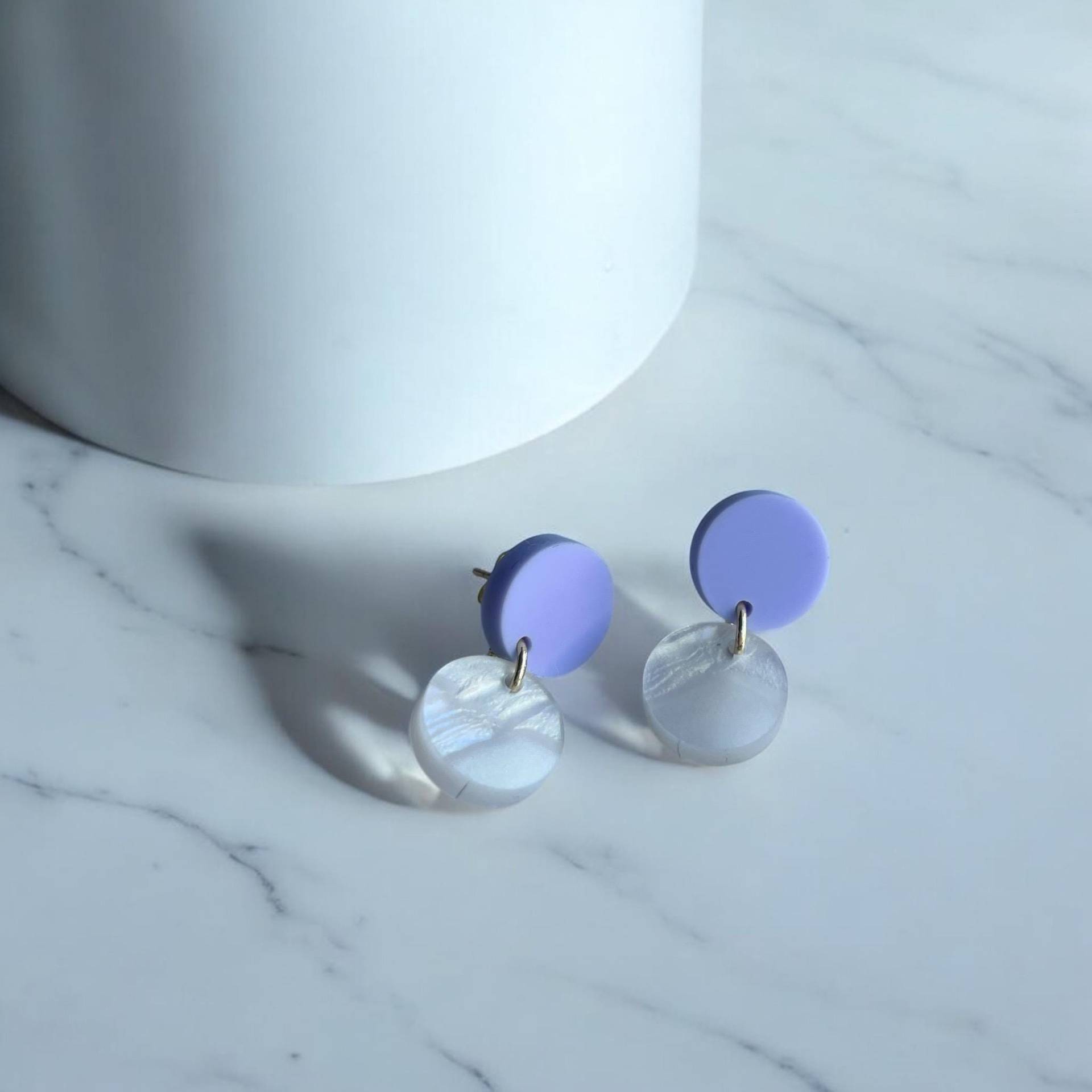 Ohrring »Lotta« | Farbvarianten Allergikerfreundlich Lila Und Perlmuttfarbenes Acryl Leichte Statement-Ohrringe Schmuck Geschenk von hejmamie