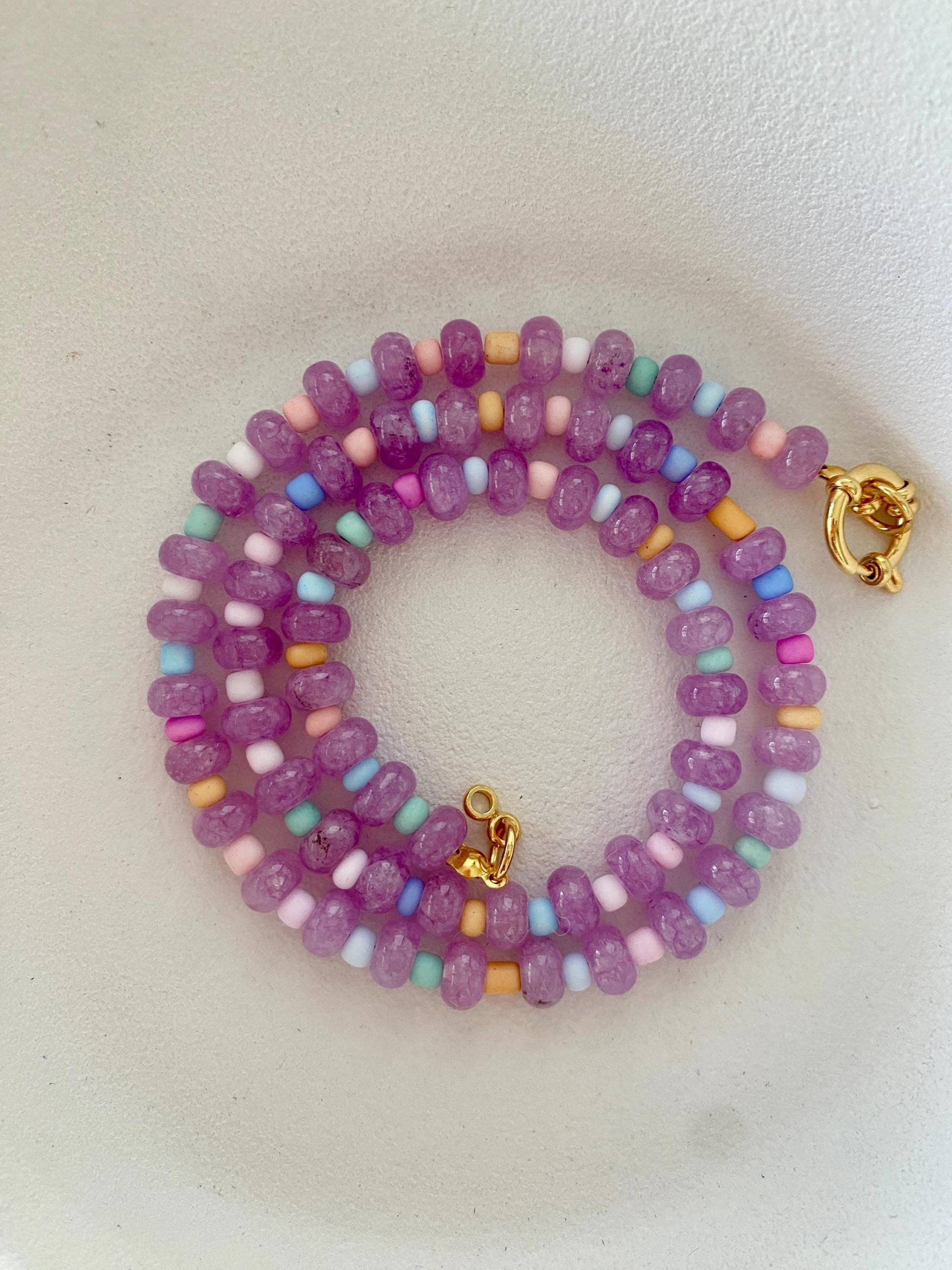 Edelsteinkette Lila Angelit & Porzellanperlen Pastel | 50cm Candy Necklace Style Handmade Macaron Colors Layering Jewelry Edelsteinkette Lila Angelit & Porzellanperlen Pastel | 50cm Candy Necklace Style Handmade Macaron Colors Layering Jewelry von hejnoa