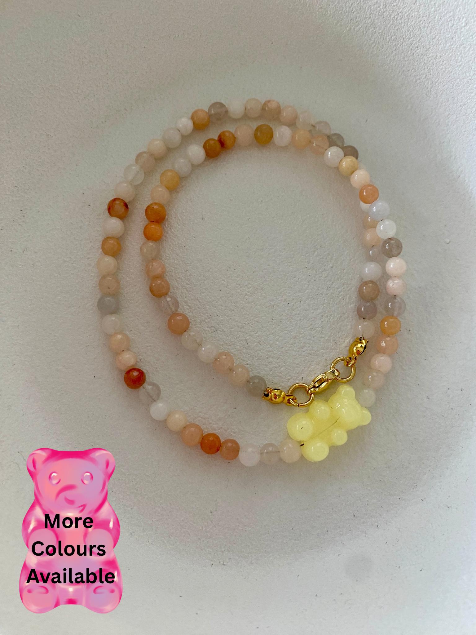Zierliche Edelsteinkette Mit Pinkem Aventurin Und Gummibärchen-Anhänger | Cute Aventurine Necklace With Gummy Bear Pendant Zierliche Edelsteinkette Mit Pinkem Aventurin Und Gummibärchen-Anhänger | Cute Aventurine Necklace With Gummy Bear Pendant von hejnoa