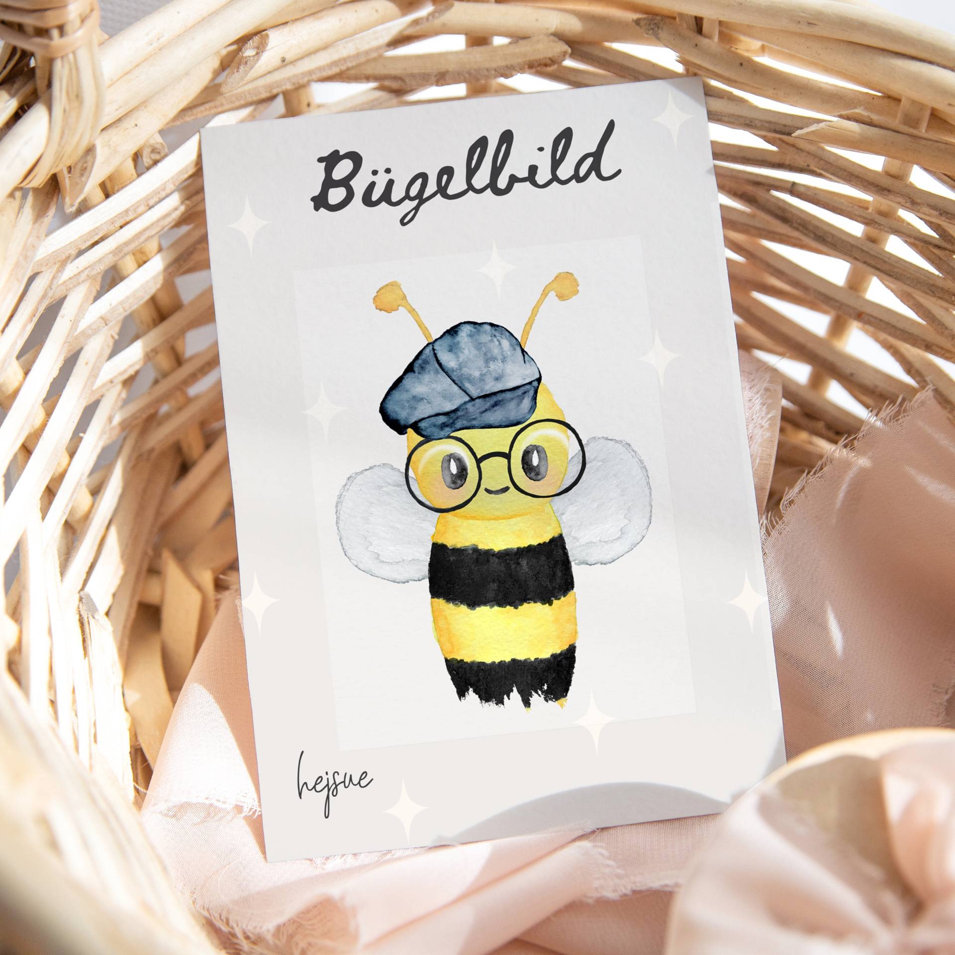 Bügelbild Aufbügelbild Mit Hipster Biene Motiv Aufbügler Für Shirt Oder Geschenk Kinder Bügelbild Aufbügelbild Mit Hipster Biene Motiv Aufbügler Für Shirt Oder Geschenk Kinder von hejsue
