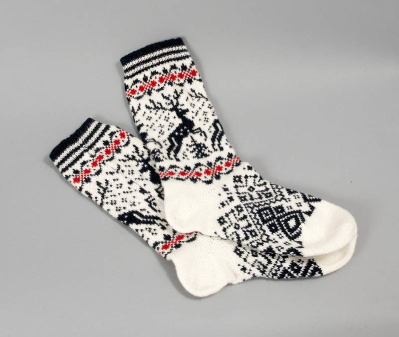 Weiße Wolle Schwarz Rentier Folklore Eco Freundliche Weiße Socke Fuß Unisex Socken von helgihandicraft