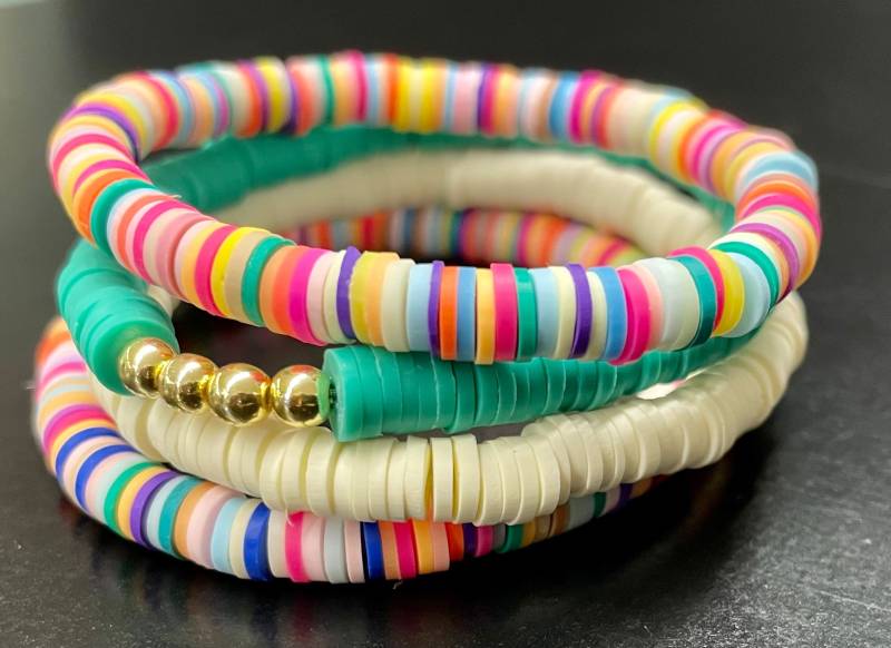 4 Personalisierte Armbänder von helloloverlyCo