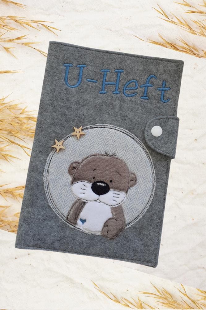 U-Heft-Hülle, Filz, Personalisiert, Bestickt, U-Pass-Hülle, Otter U-Heft-Hülle, Filz, Personalisiert, Bestickt, U-Pass-Hülle, Otter von heminaKreativ