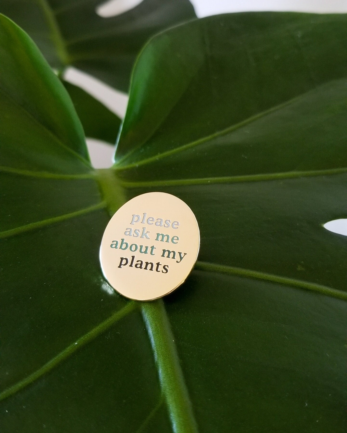 Pflanzenliebhaber Anstecker 10K Vergoldet Mit "Ask Me Over My Plants' Anstecker Pflanzenliebhaber Anstecker 10K Vergoldet Mit "Ask Me Over My Plants' Anstecker von hemleva