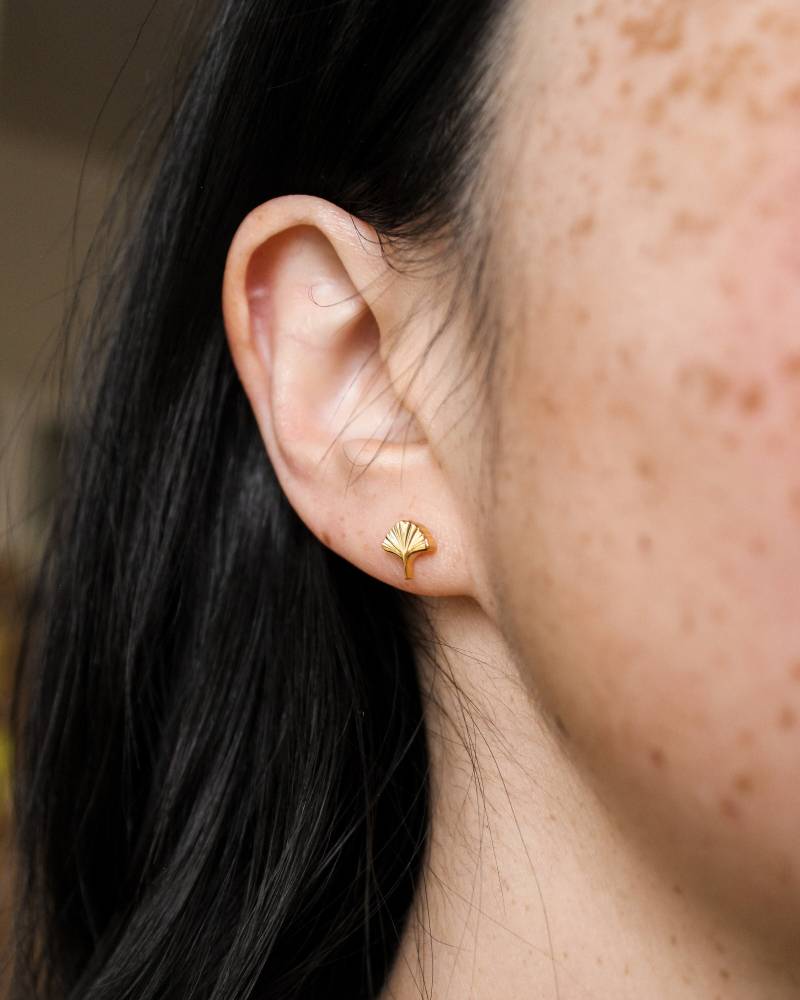 Ginkgoblatt Ohrstecker von hemleva