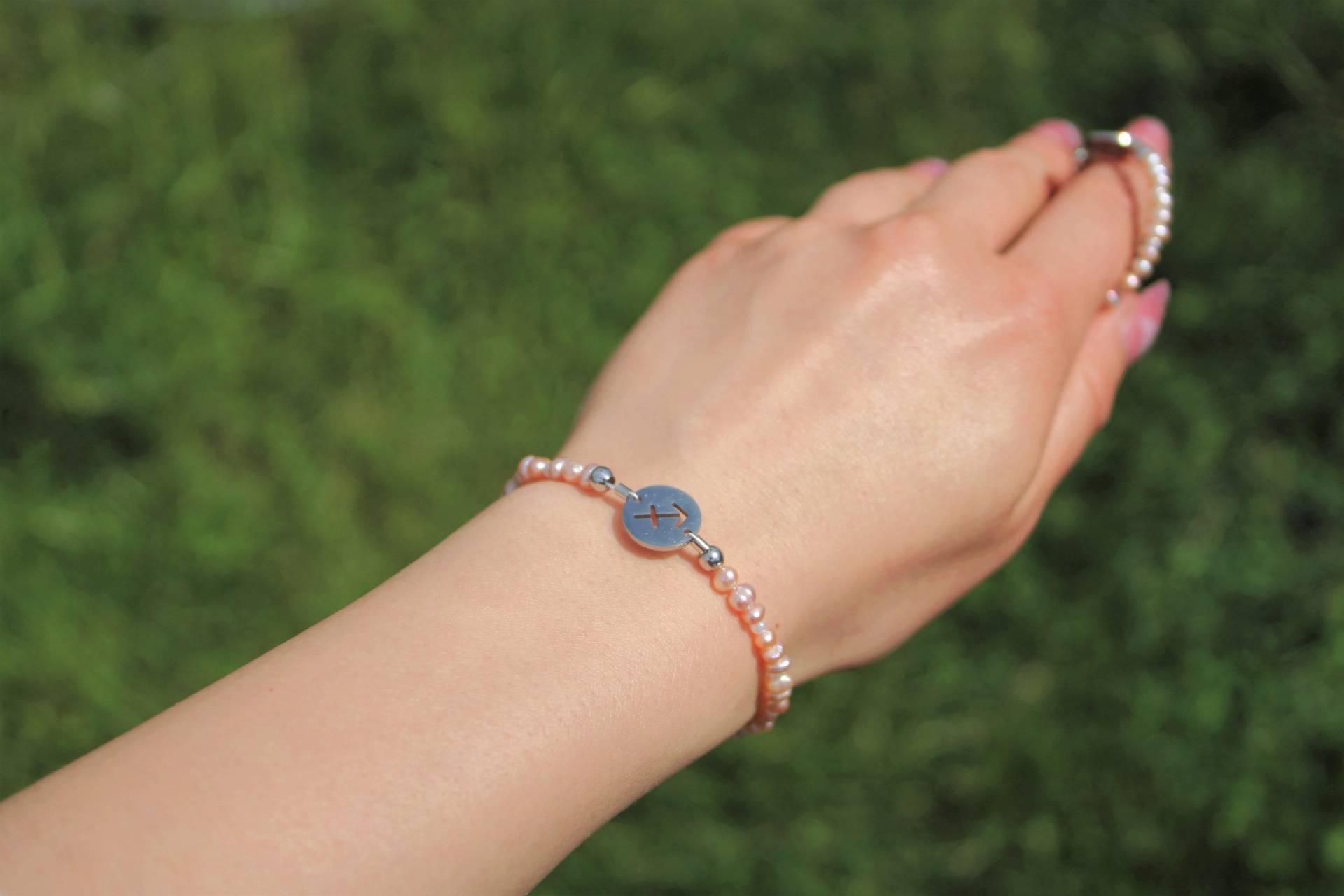 925 Sterling Silber Echte Süßwasserperlen Armband Sternzeichen/Naturfarbig Größenverstellbar Personalisiert Anlaufsicher von herbanny