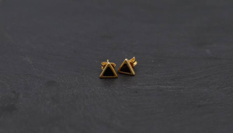 Ohrringe Dreieckig Aus Holz | Räuchereiche Mit Silber/Gold Fassung Handgefertigt in Deutschland, Schlichter Ohrschmuck Ohrringe Dreieckig Aus Holz | Räuchereiche Mit Silber/Gold Fassung Handgefertigt in Deutschland, Schlichter Ohrschmuck von herrfliegeSHOP