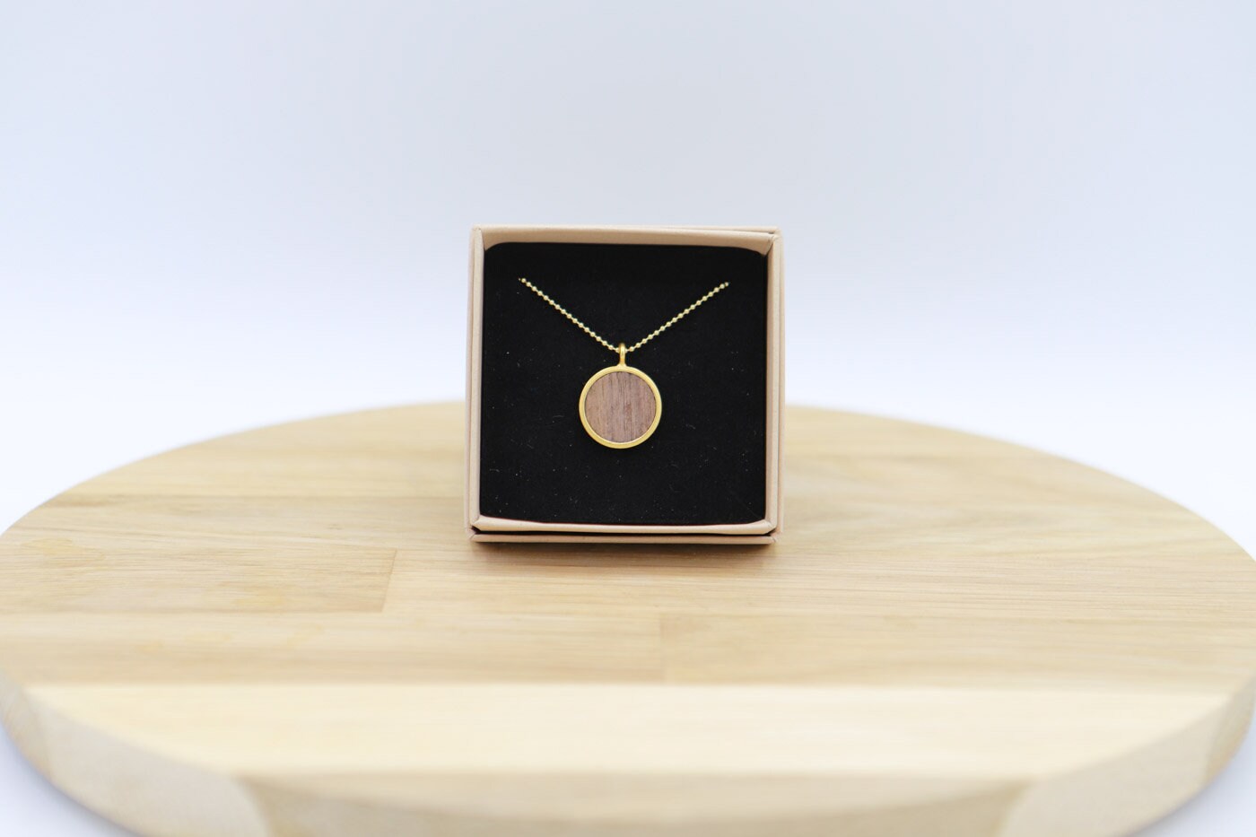 Silberkette Vergoldet Mit Rundem Holzanhänger 18mm, Kette 925 Personalisierbar, Natürlich in München Hergestellt Silberkette Vergoldet Mit Rundem Holzanhänger 18mm, Kette 925 Personalisierbar, Natürlich in München Hergestellt von herrfliegeSHOP