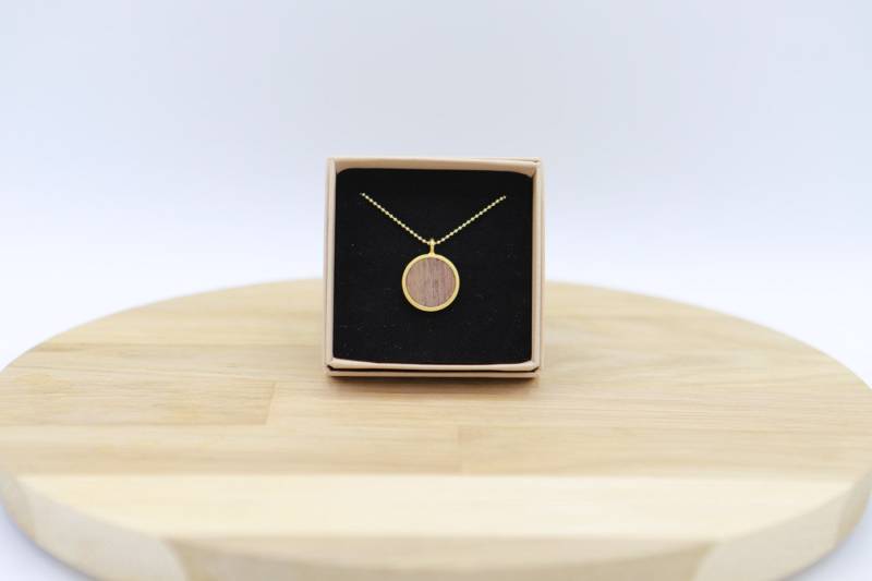Silberkette Vergoldet Mit Rundem Holzanhänger 18mm, Kette 925 Personalisierbar, Natürlich in München Hergestellt von herrfliegeSHOP
