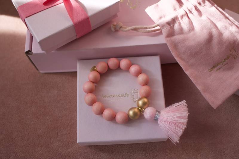 Mala Holzperlen Armband Pastell Rosa Mit Quaste, Sterlingsilberperle | 925 Vergoldet Sommertrend Elastisch, Festival, Boho Mala Holzperlen Armband Pastell Rosa Mit Quaste, Sterlingsilberperle | 925 Vergoldet Sommertrend Elastisch, Festival, Boho von herzensperle