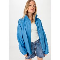 hessnatur Damen Windjacke Nature Shell Oversize aus Bio-Baumwolle - blau - Größe 40 von hessnatur