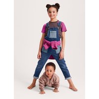 hessnatur Kinder Latzhose BetterRecycling aus Bio-Denim - blau - Größe 104 von hessnatur