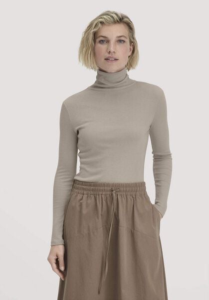 hessnatur Softrib Longsleeve Fitted aus Bio-Baumwolle und TENCEL Modal von hessnatur